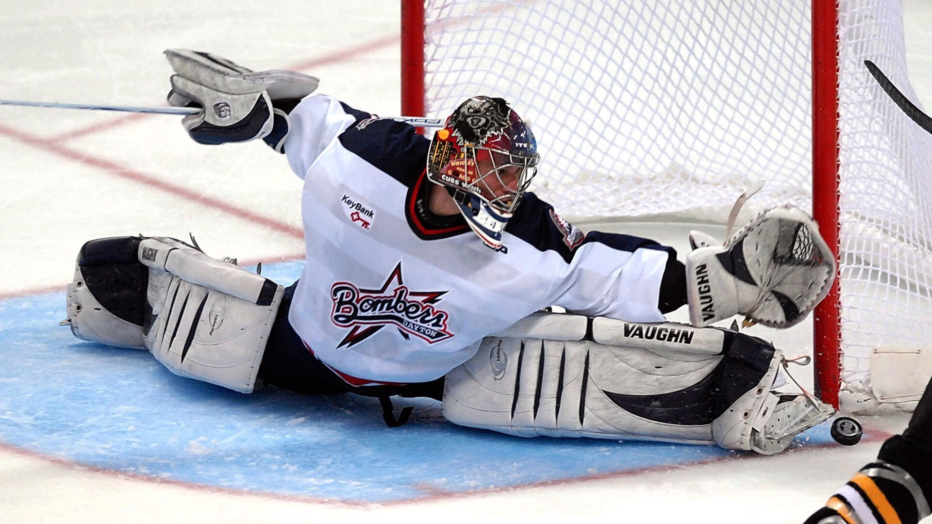 传奇谢幕，足球巨星李明举行感人退役仪式