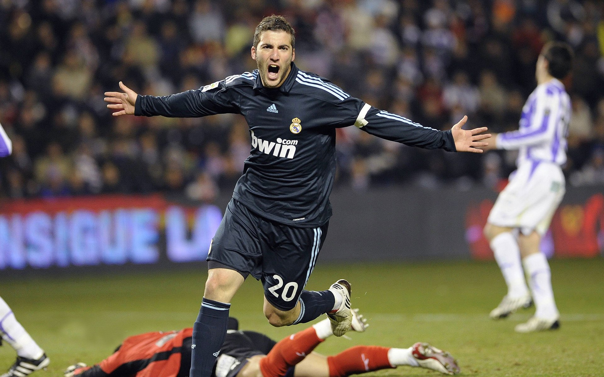 纳达尔强势回归蒙特卡洛大师赛 红土之王再展统治力