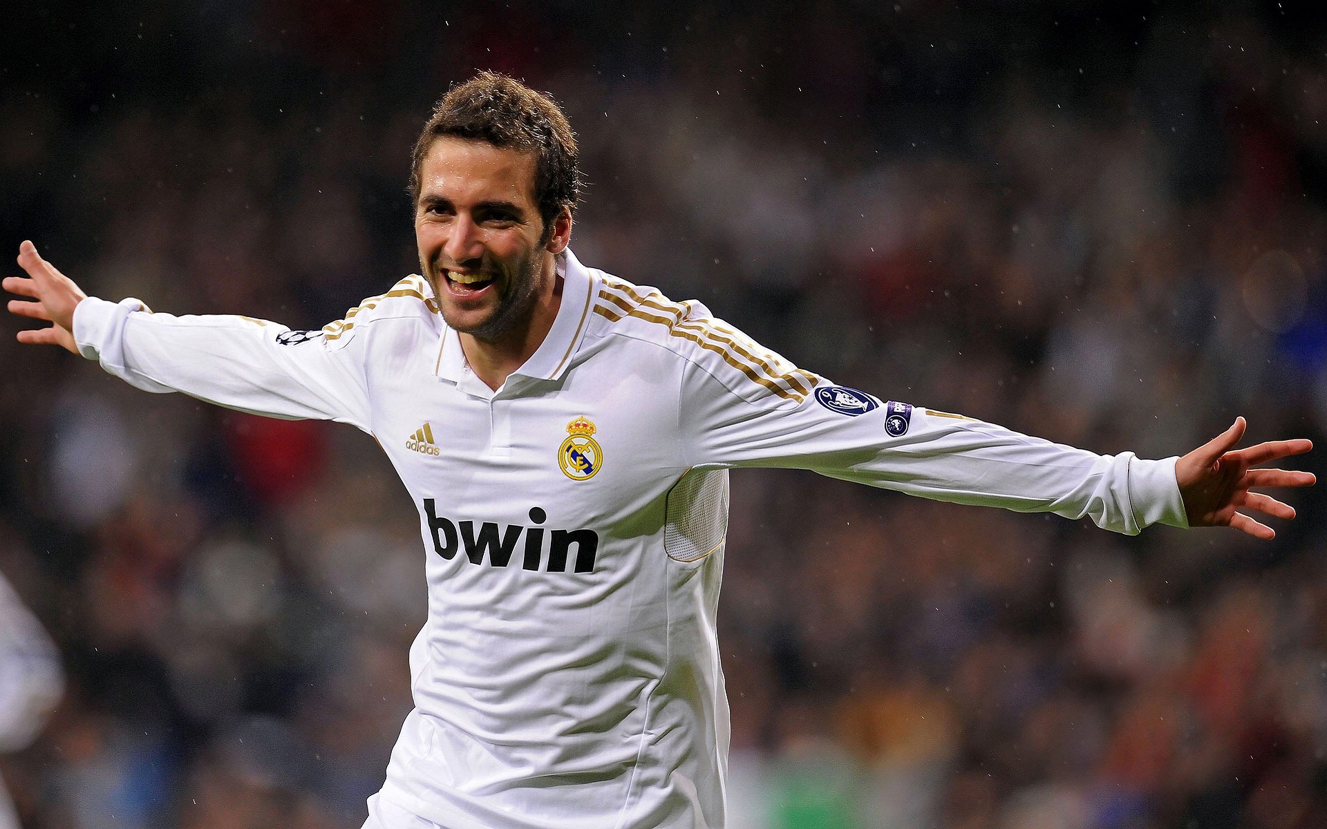 库里狂飙12记三分球，勇士大胜对手创赛季新高